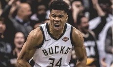 开云下载-NBA东部决赛：雄鹿队和猛龙队苦战如虎的简单介绍
