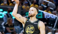 开云APP-史特拉斯堡力克里昂，赢得关键三分的简单介绍