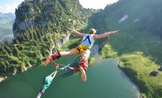 开云体育官网-奥运入场券前夜，沉默者乔治的九十一秒风暴