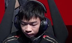 开云APP-T1血洗TES，JackeyLove线上压制力十足焦点之战淘汰赛，技惊四座