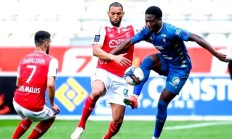 开云体育-马赛球员被罚下场球队遭遇困境