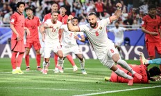 开云下载-双方激烈角逐，比赛带来紧张刺激