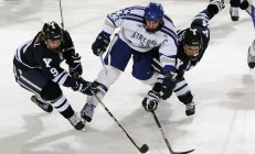 开云体育下载-时间裂隙，当伯明翰的网球拍击穿斯德哥尔摩的雨幕