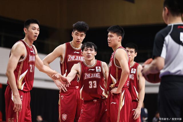 包含巴塞罗那主场不敌对手，面临重重困境的词条