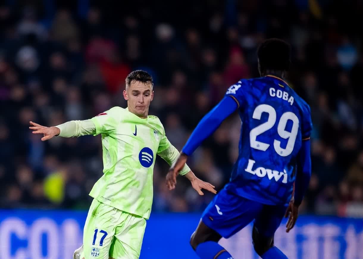 萨索洛客场告捷实现提前保级目标