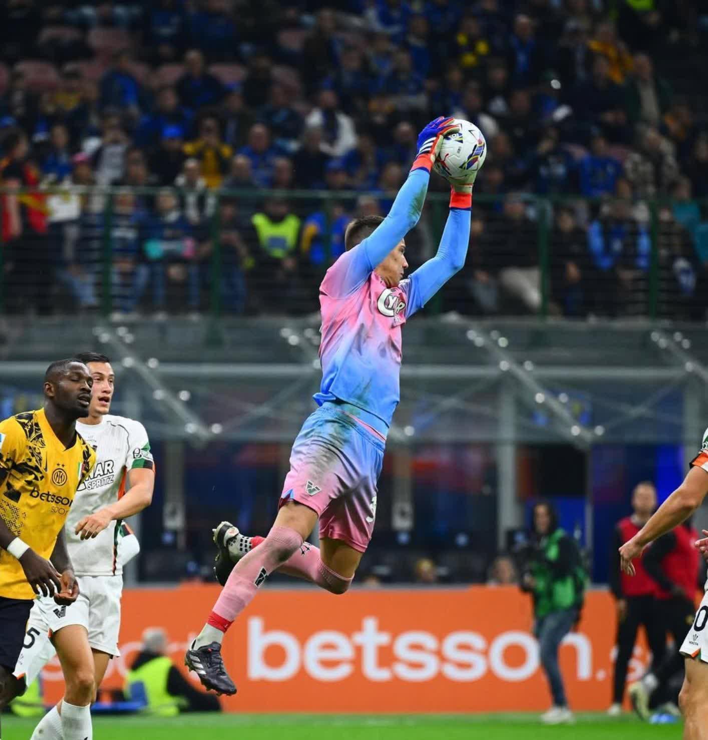 国米前锋破门得分，为球队助力