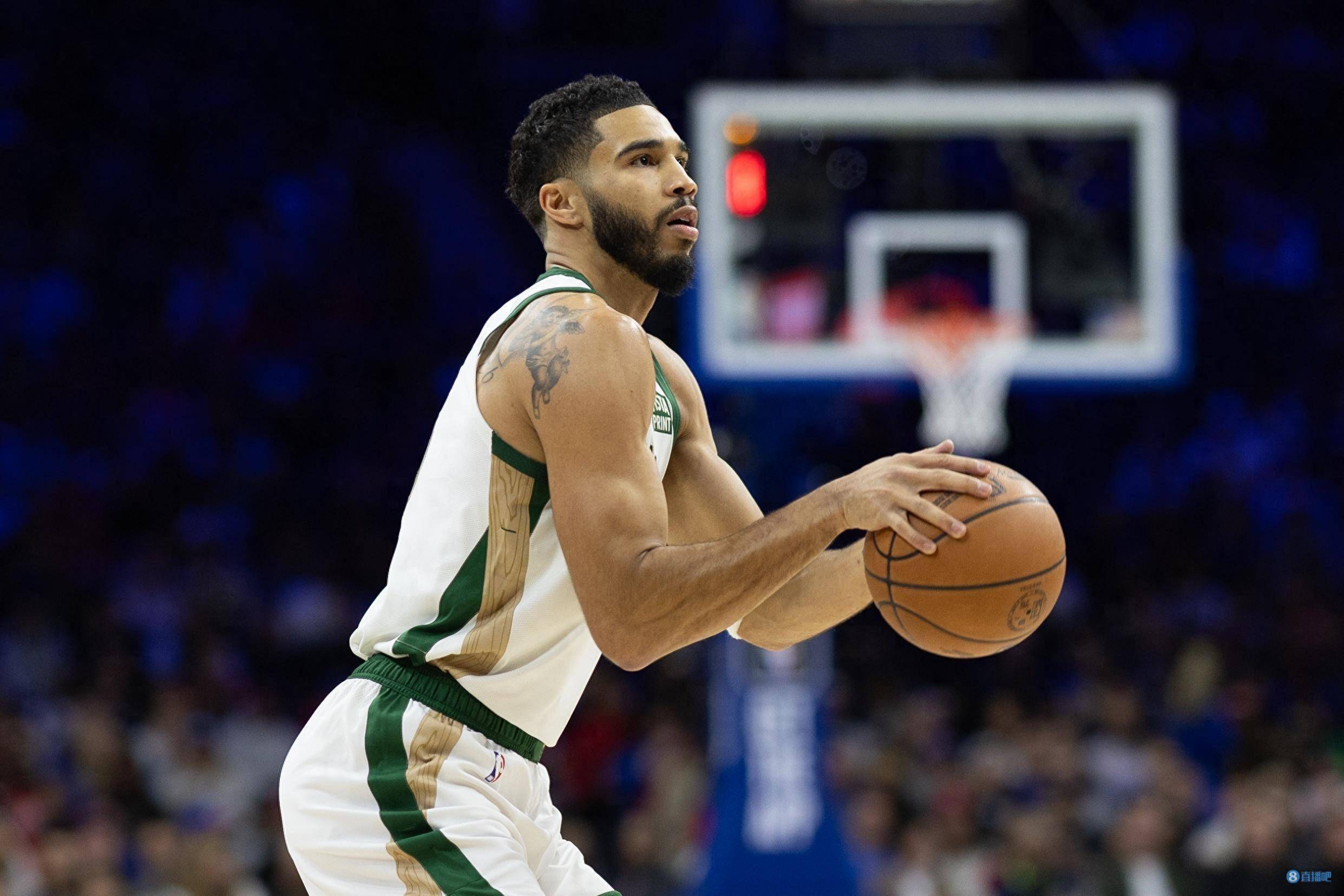 公牛再次败北，沃兹尼亚克全场14分14个篮板