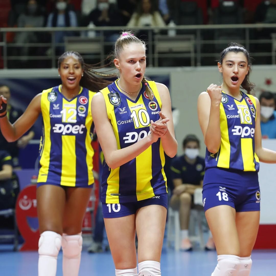 苏格兰全胜晋级八强，表现强劲