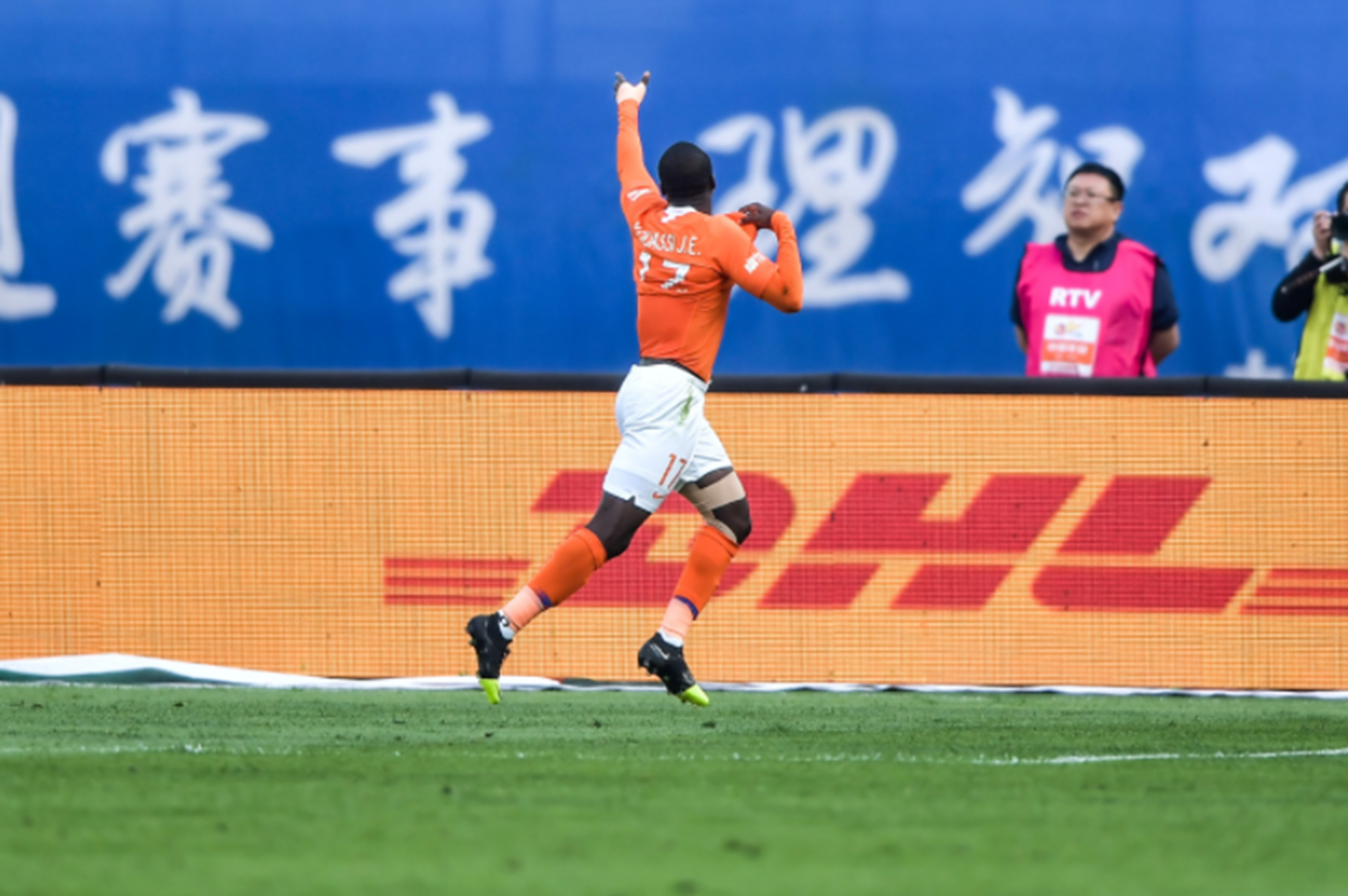 包含C9翻盘GEN,Xiaohu操刀奇招英雄翻盘激烈交锋八强赛,强势挺进下一轮的词条 包含C9翻盘GEN,Xiaohu操刀奇招英雄翻盘激烈交锋八强赛,强势挺进下一轮的词条