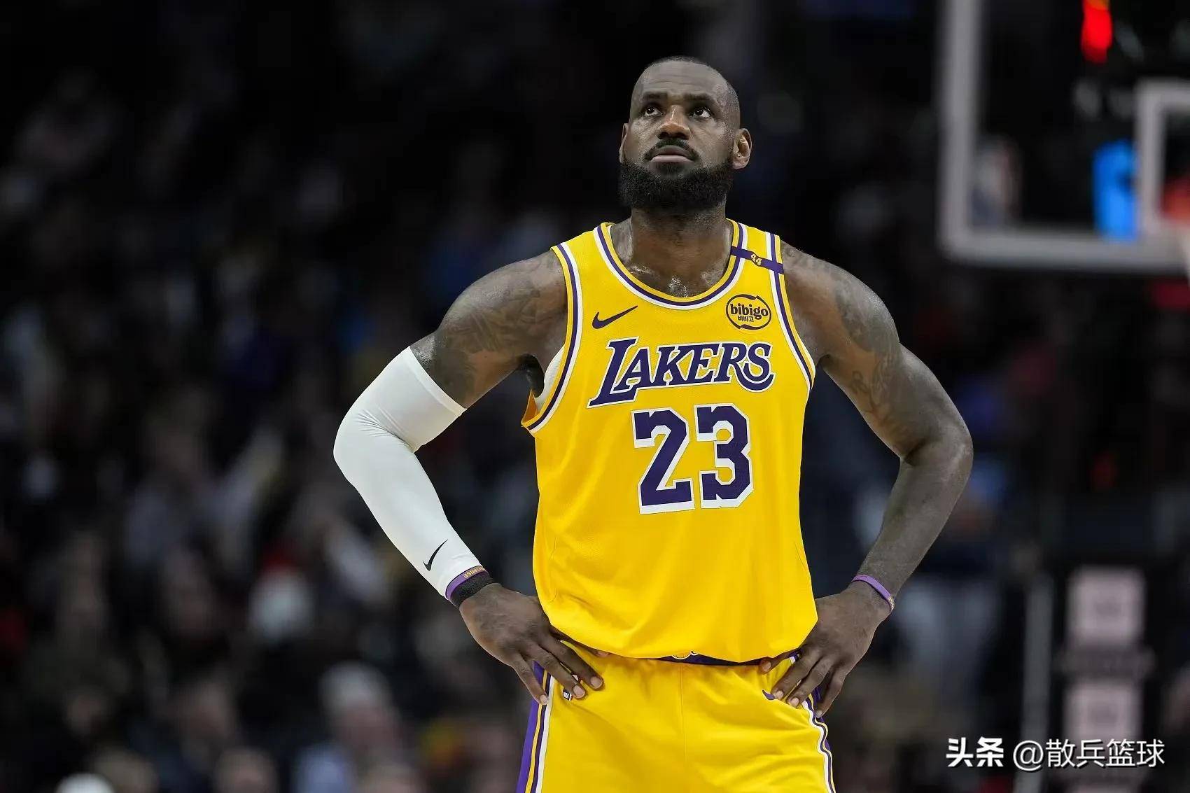 湖人大胜从者,詹皇连续20+得分 湖人大胜从者,詹皇连续20+得分