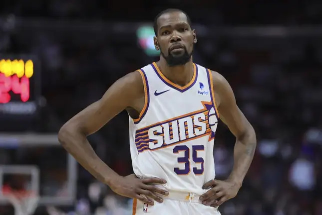 包含篮网客场击败热火，杜兰特全场22分领跑的词条