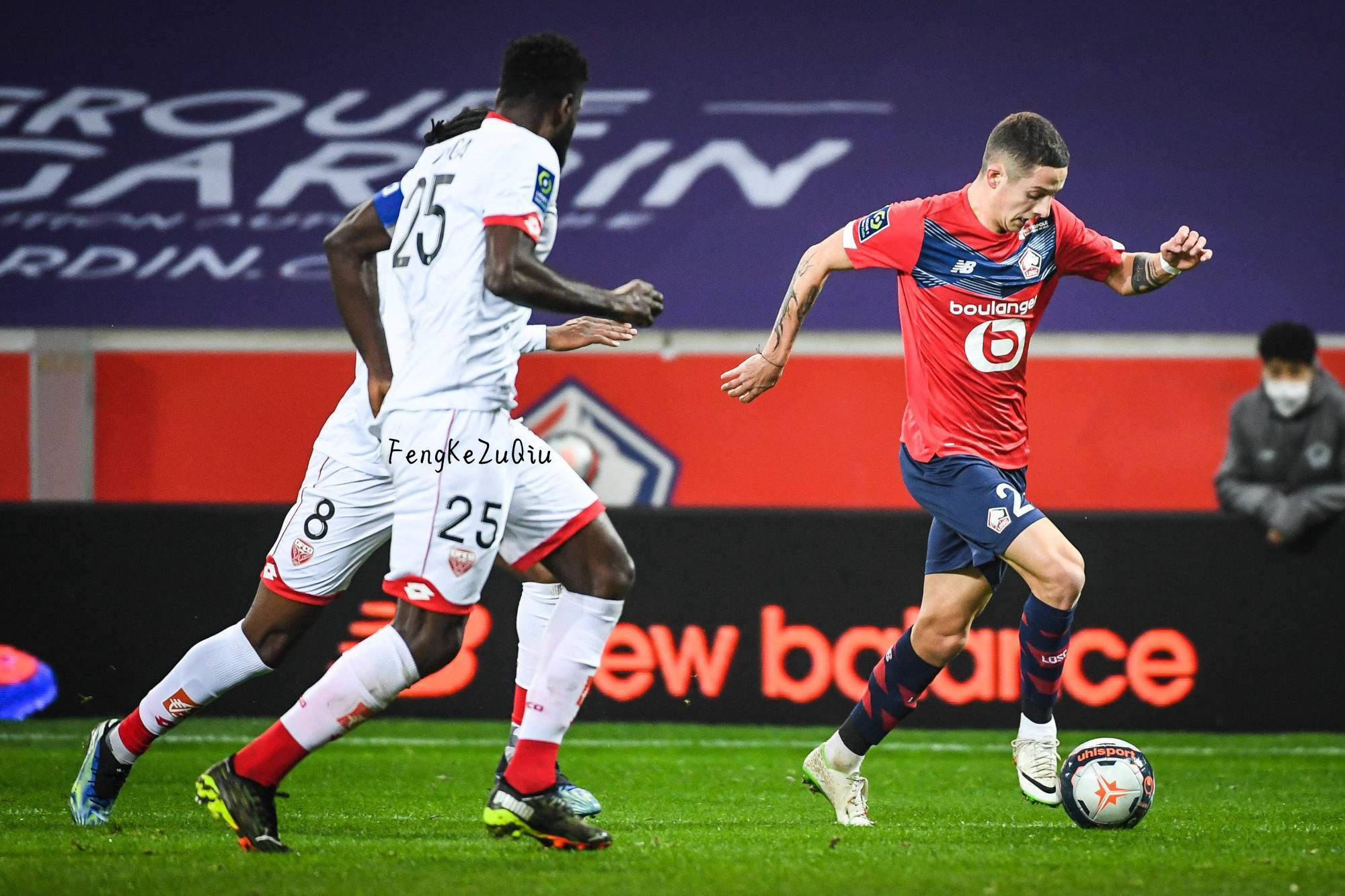 查拉达激战小胜奥萨苏纳,斩获宝贵三分 查拉达激战小胜奥萨苏纳,斩获宝贵三分