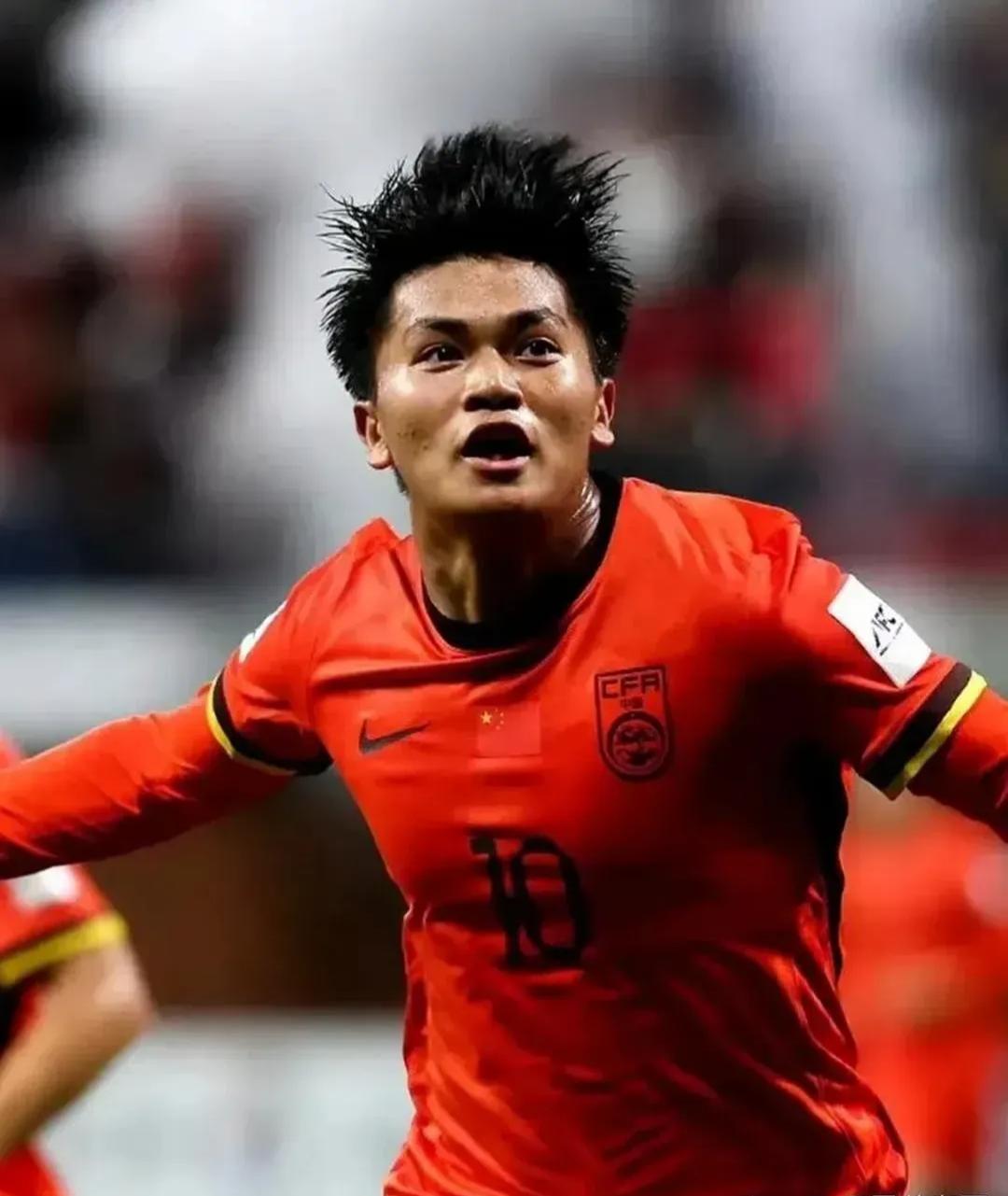 球员实力爆发，场上表现如虎添翼