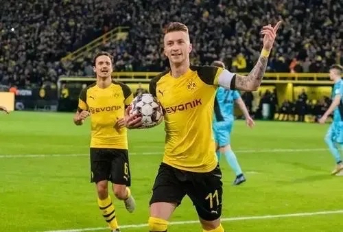 多特蒙德逼平狼堡，仍保持不败战绩