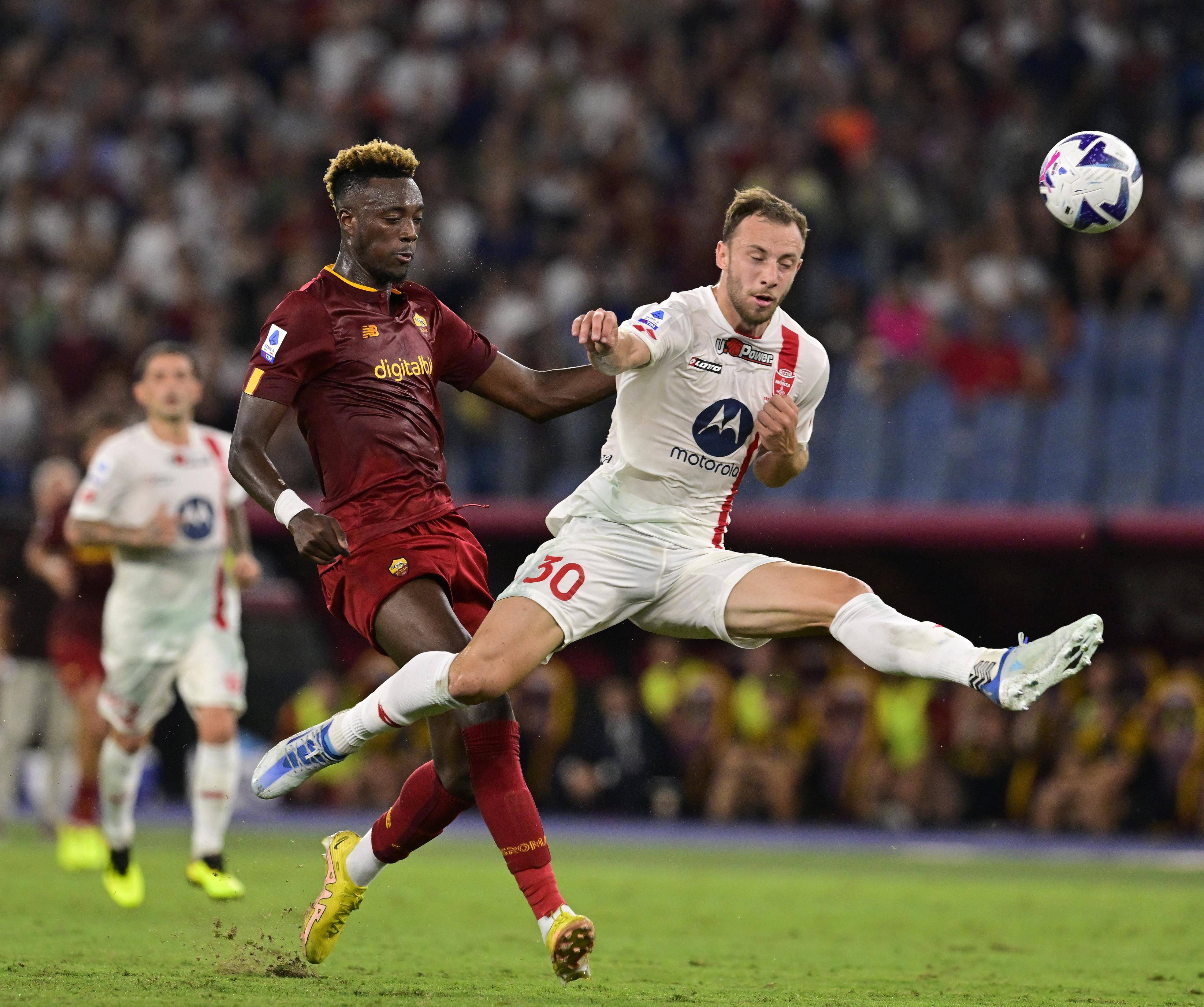 关于意甲比赛精彩片段回顾,球员表现细节揭秘的信息 关于意甲比赛精彩片段回顾,球员表现细节揭秘的信息