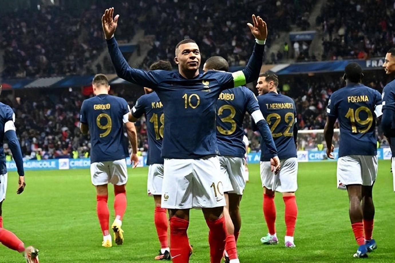 法国队在友谊赛中展现出色球技