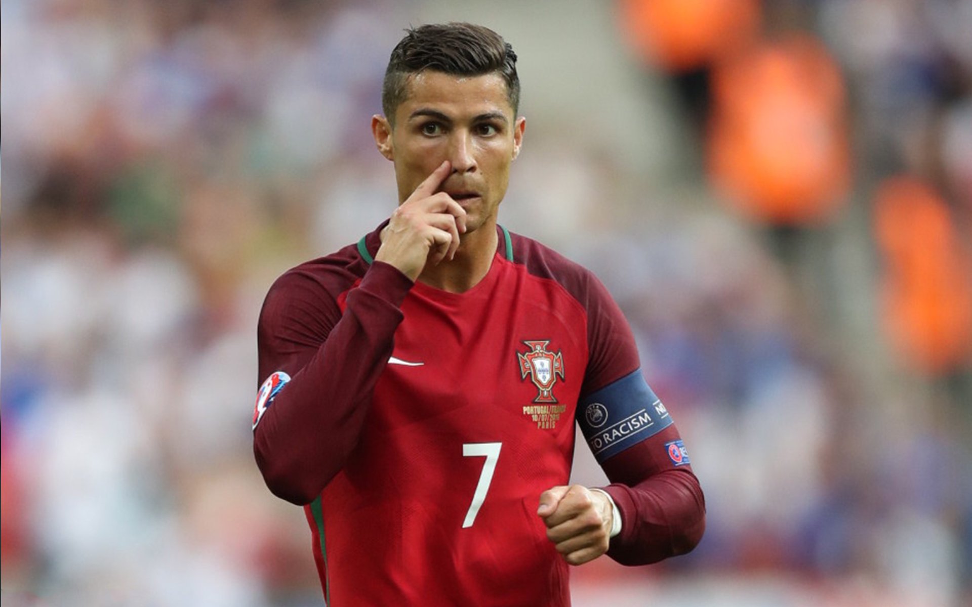 当哥伦比亚披上蓝月战袍,萨内射穿时空的制胜球